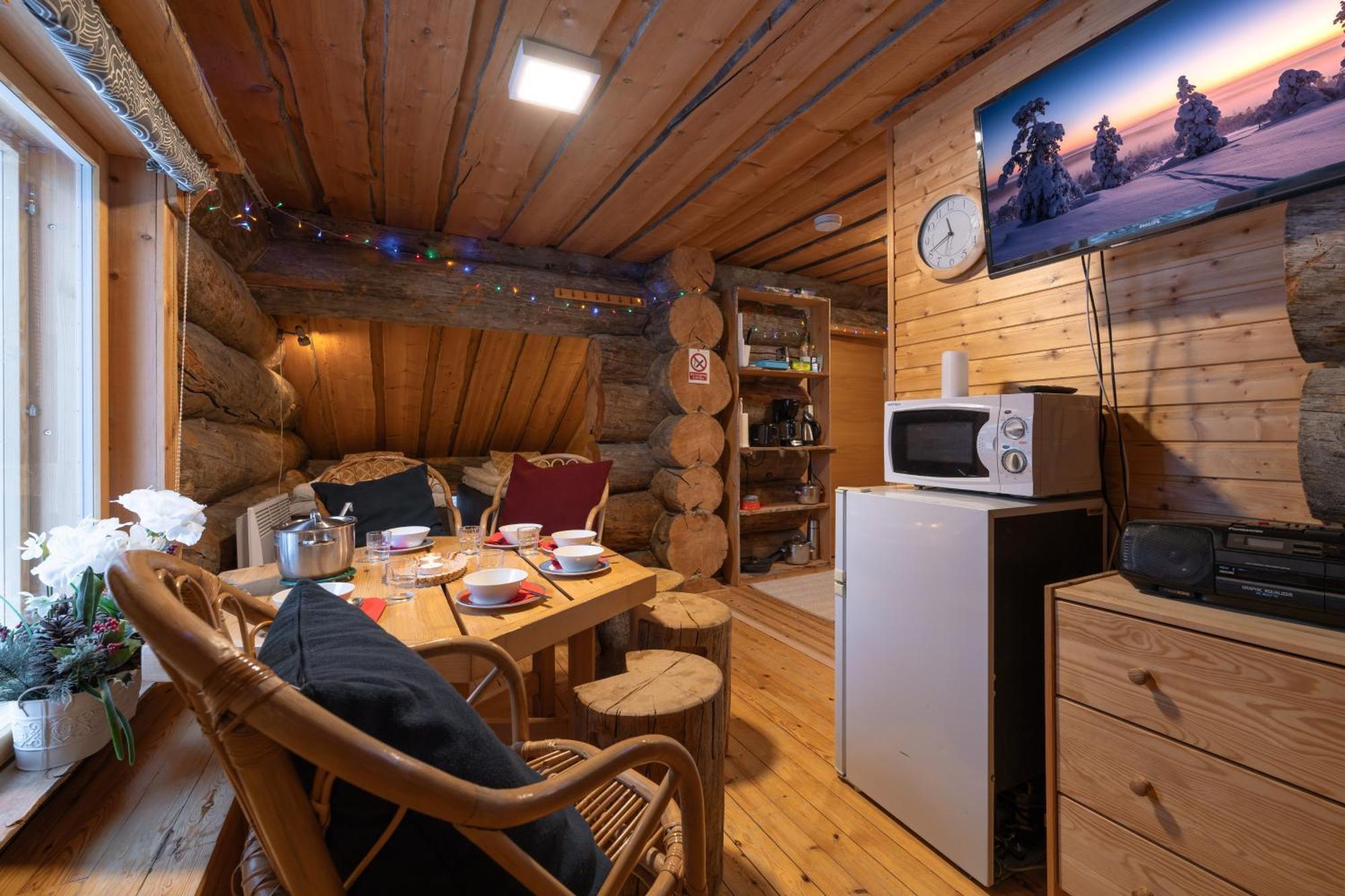 Kuukkeli Apartments Pikku-Hirvas Ja Porotokka Saariselkä Chambre photo